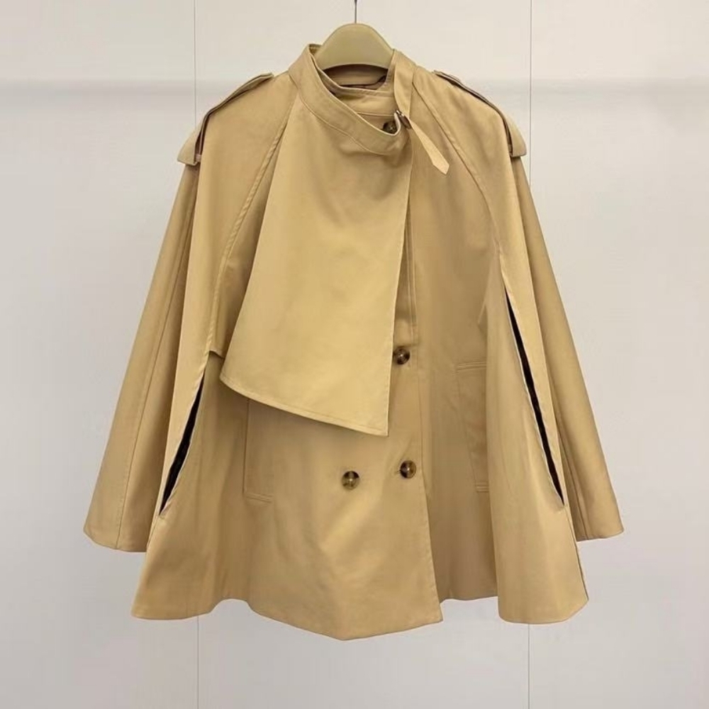 Burberry Double-Breasted Short Trench Cape